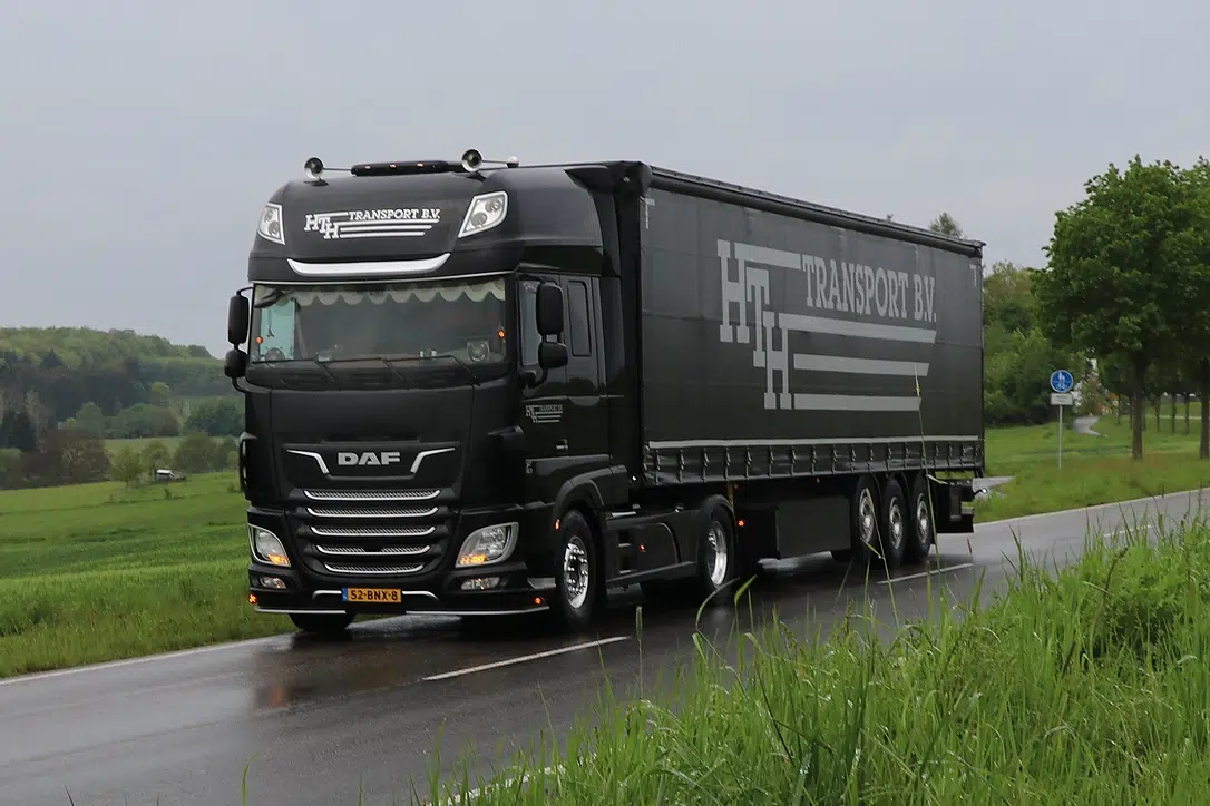 hth transport vrachtwagen 01
